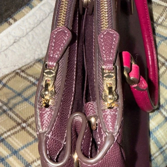 Coach Dark Fuscia Surrey Carryall - Picture 10 of 16